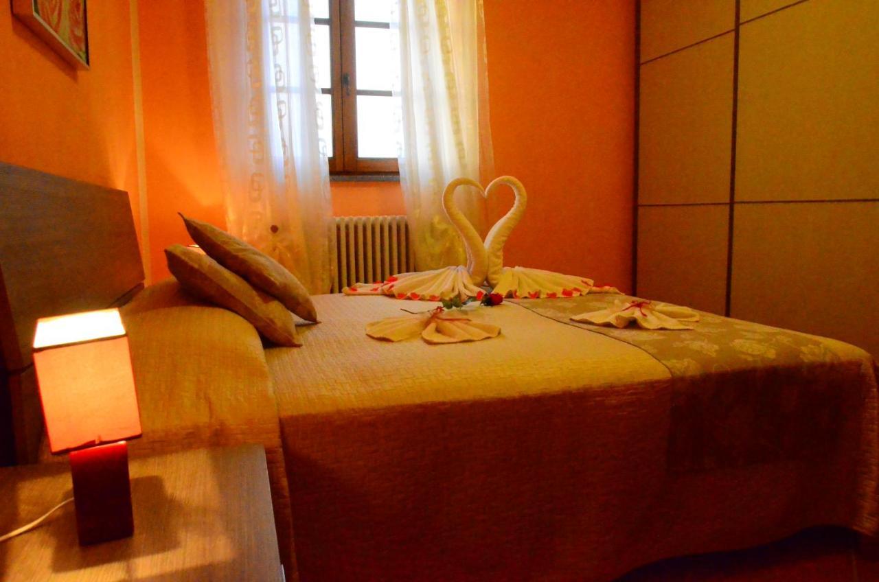 Agriturismo L'Impero サンタ・ルーチェ エクステリア 写真