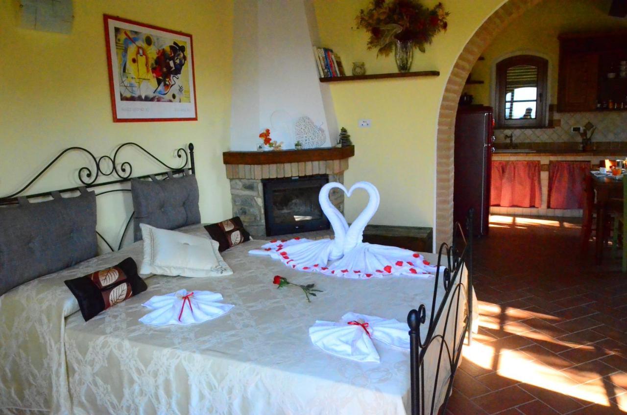 Agriturismo L'Impero サンタ・ルーチェ エクステリア 写真
